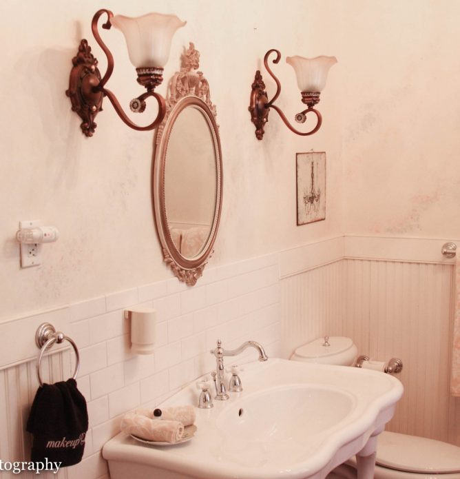 Luxury Victorian accommodation near Charleston